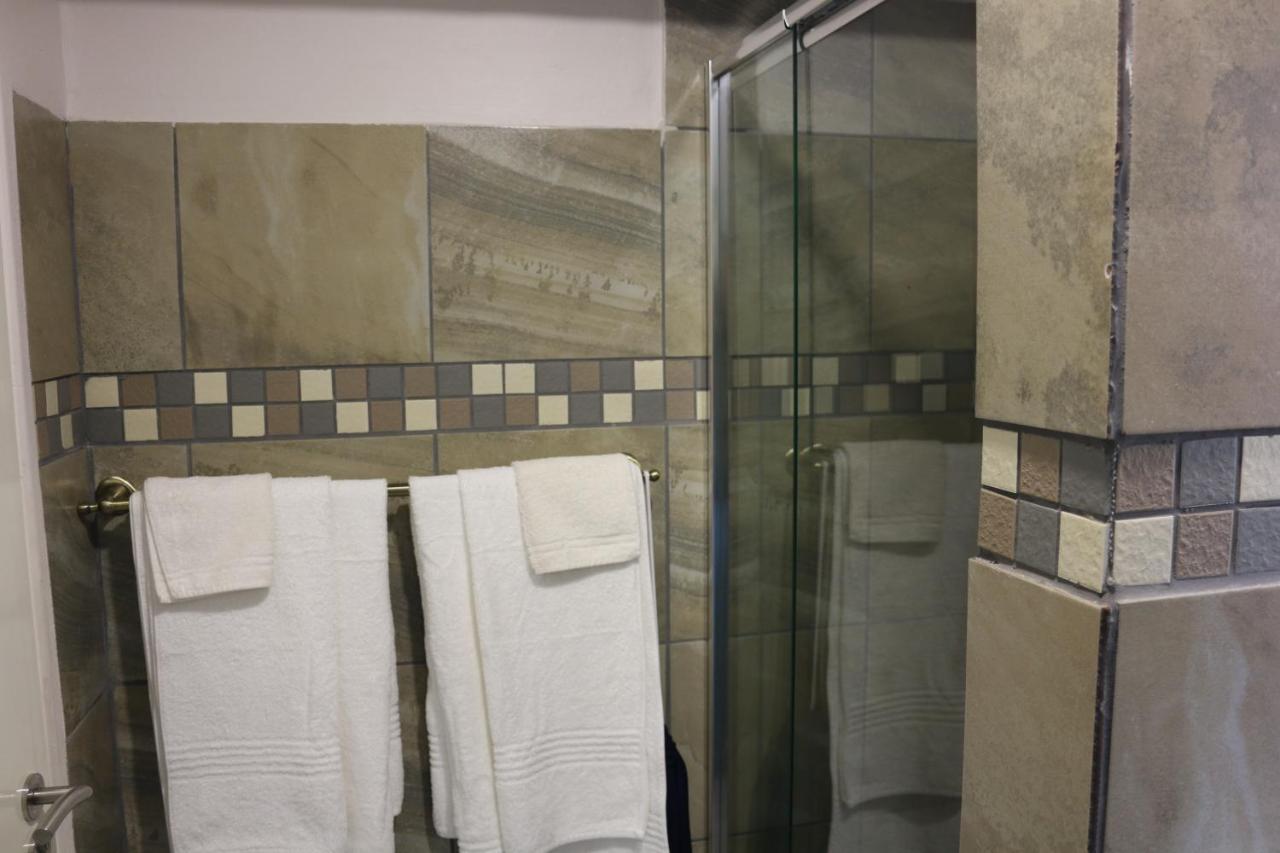 Livivane Guest House Simunye Kültér fotó