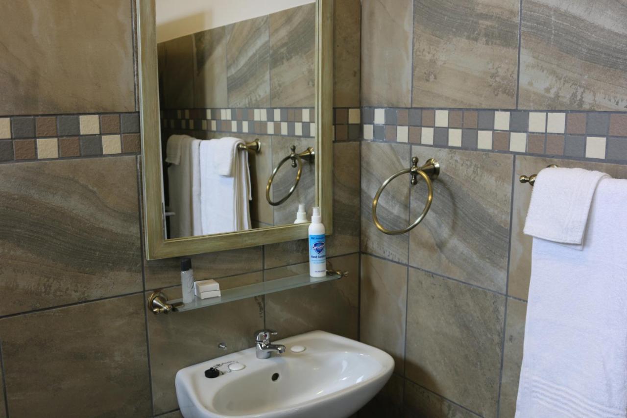 Livivane Guest House Simunye Kültér fotó